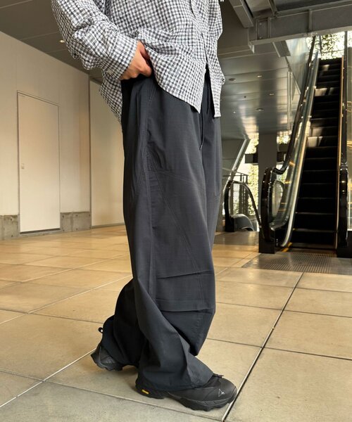 CIAOPANIC(チャオパニック)の「多機能ミリタリー テックワイドパンツ(その他パンツ・メンズ・チャコールグレー/カーキ/ネイビー・MEDIUM/LARGE)」の6枚目の写真
