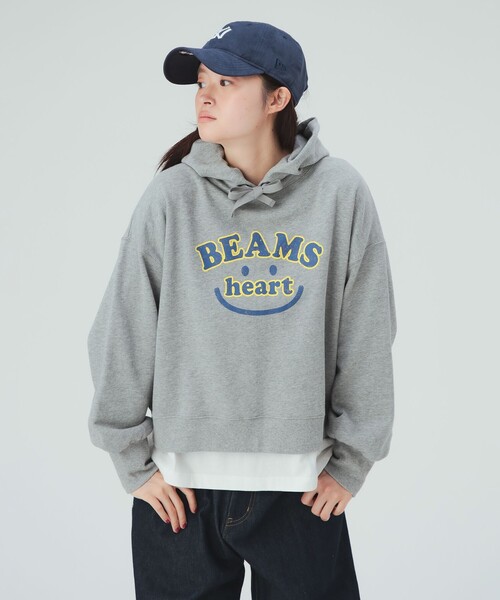 BEAMS HEART(ビームスハート)の「カレッジ スマイル パーカー(パーカー・レディース・グレー/ホワイト系その他5/ネイビー・FREE)」の4枚目の写真