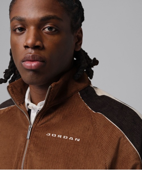 JORDAN BRAND(ジョーダンブランド)の「JORDAN BRAND M J FLT CORD HALF ZIP / ジョーダン ブランド FLT コード ハーフ ジップ/NIKE【SP】(スウェット・メンズ・ブラウン・M/S/XXL/XL/L)」の2枚目の写真