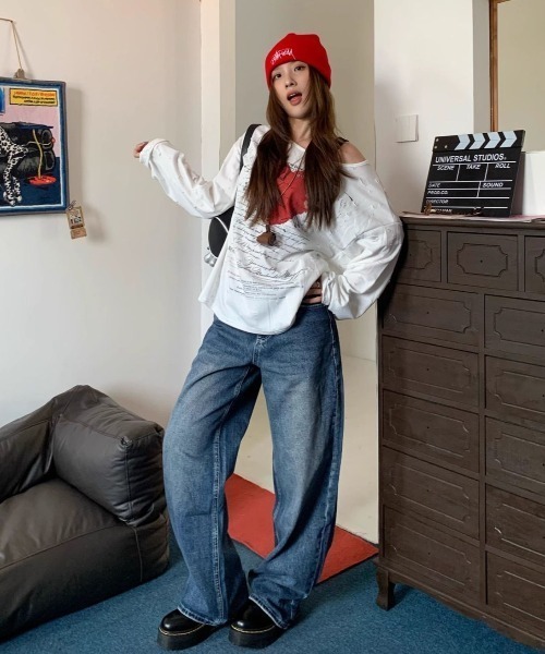Lis ardent（リスアルダン）の「バックスター刺繍デザインワイドデニムパンツ バギージーンズ（デニムパンツ・レディース・ブルー・S/M/L）」の4枚目の写真