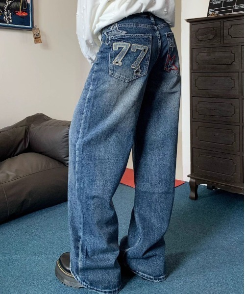 Lis ardent（リスアルダン）の「バックスター刺繍デザインワイドデニムパンツ バギージーンズ（デニムパンツ・レディース・ブルー・S/M/L）」の5枚目の写真