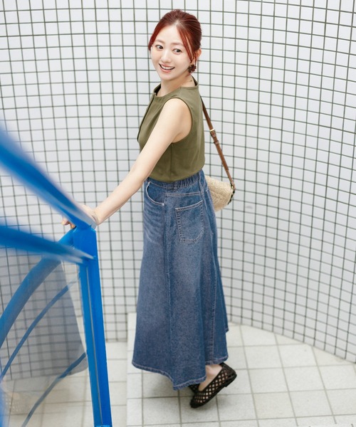 coca(coca)(コカ)の「【伊藤千晃様着用】\接触冷感/通気性/ サマーデニムフレアスカート(スカート・レディース・ブルー/ブラック・S/M/L)」の5枚目の写真