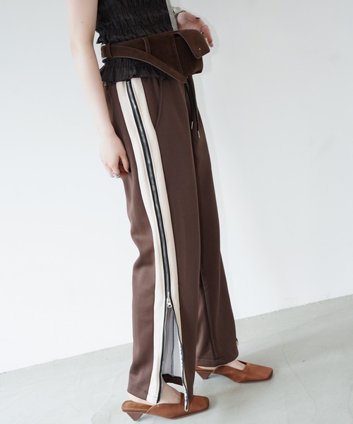 chuclla（チュクラ）の「サイドジップトラックパンツ chw26s352（その他パンツ・レディース・ブラック/ブラウン・XL/M/L）」の17枚目の写真