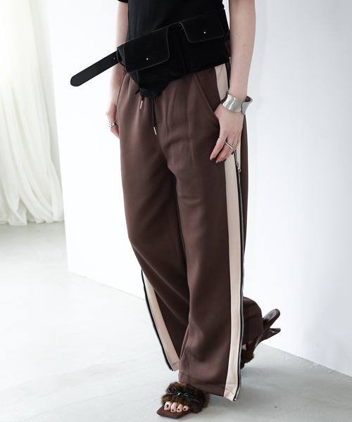 chuclla（チュクラ）の「サイドジップトラックパンツ chw26s352（その他パンツ・レディース・ブラック/ブラウン・XL/M/L）」の4枚目の写真