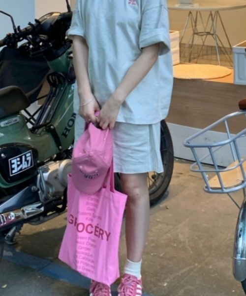 Vipoa(ヴィポア)の「letter print tote bag(トートバッグ・レディース・ネイビー/ブラック/グリーン/イエロー/ピンク・FREE)」の10枚目の写真