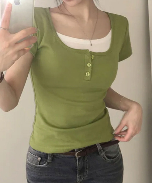 VIVID LADY(ビビッドレディー)の「レイヤード風 ヘンリーネック 半袖Tシャツ(Tシャツ/カットソー・レディース・ブラック/グリーン/グレー/パープル/ネイビー/ピンク・FREE)」の3枚目の写真