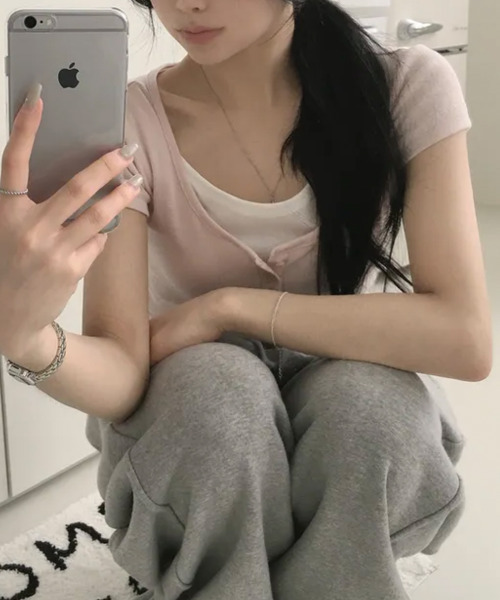VIVID LADY(ビビッドレディー)の「レイヤード風 ヘンリーネック 半袖Tシャツ(Tシャツ/カットソー・レディース・ブラック/グリーン/グレー/パープル/ネイビー/ピンク・FREE)」の9枚目の写真