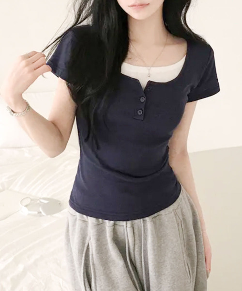 VIVID LADY(ビビッドレディー)の「レイヤード風 ヘンリーネック 半袖Tシャツ(Tシャツ/カットソー・レディース・ブラック/グリーン/グレー/パープル/ネイビー/ピンク・FREE)」の11枚目の写真