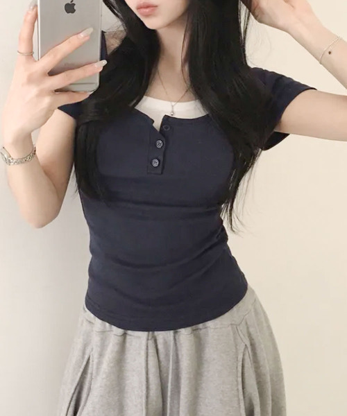 VIVID LADY(ビビッドレディー)の「レイヤード風 ヘンリーネック 半袖Tシャツ(Tシャツ/カットソー・レディース・ブラック/グリーン/グレー/パープル/ネイビー/ピンク・FREE)」の12枚目の写真