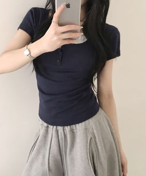 VIVID LADY(ビビッドレディー)の「レイヤード風 ヘンリーネック 半袖Tシャツ(Tシャツ/カットソー・レディース・ブラック/グリーン/グレー/パープル/ネイビー/ピンク・FREE)」の14枚目の写真