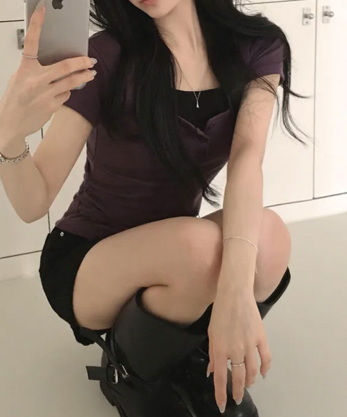 VIVID LADY(ビビッドレディー)の「レイヤード風 ヘンリーネック 半袖Tシャツ(Tシャツ/カットソー・レディース・ブラック/グリーン/グレー/パープル/ネイビー/ピンク・FREE)」の16枚目の写真