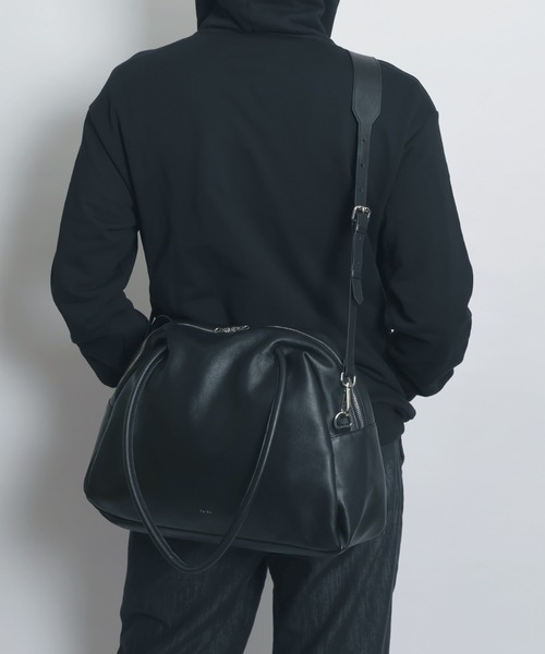 YArKA（ヤーカ）の「【YArKA/ヤーカ】real leather sharp & soft mix nuance boston bag L [sas3] / 直曲線のニュアンスボストンバッグ（トートバッグ・メンズ・ブラック・FREE）」の16枚目の写真