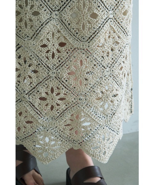 marjour(マージュール)の「CROCHET LACE DRESS(ワンピース・レディース・ホワイト×ブラック/チャコール・M)」の10枚目の写真