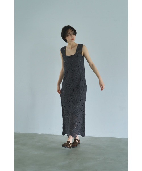 marjour(マージュール)の「CROCHET LACE DRESS(ワンピース・レディース・ホワイト×ブラック/チャコール・M)」の11枚目の写真