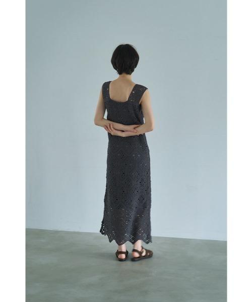 marjour(マージュール)の「CROCHET LACE DRESS(ワンピース・レディース・ホワイト×ブラック/チャコール・M)」の12枚目の写真