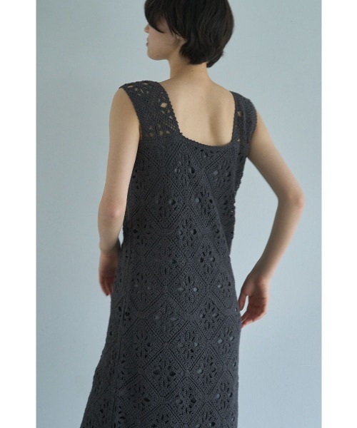 marjour(マージュール)の「CROCHET LACE DRESS(ワンピース・レディース・ホワイト×ブラック/チャコール・M)」の13枚目の写真