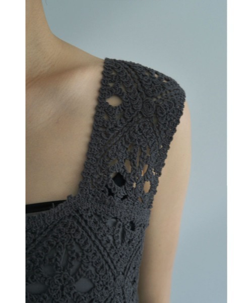 marjour(マージュール)の「CROCHET LACE DRESS(ワンピース・レディース・ホワイト×ブラック/チャコール・M)」の16枚目の写真
