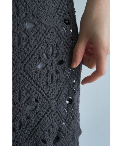 marjour(マージュール)の「CROCHET LACE DRESS(ワンピース・レディース・ホワイト×ブラック/チャコール・M)」の17枚目の写真