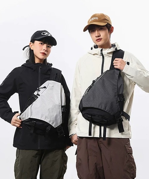 WESTBOY(ウエストボーイ)の「Y2K テクニカル素材 スリングバッグ WO26W2BG02(ショルダーバッグ・メンズ・グレー/ブラック・FREE)」の10枚目の写真