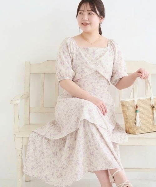 p courge(ピークルジュ)の「カシュクールデザイン バックシャーリング ロングワンピース(ワンピース・レディース・ブラック/アイボリー・LL/4L/3L)」の4枚目の写真