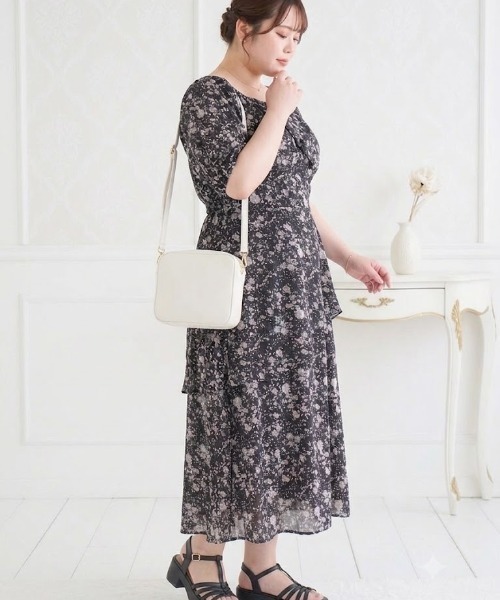 p courge(ピークルジュ)の「カシュクールデザイン バックシャーリング ロングワンピース(ワンピース・レディース・ブラック/アイボリー・LL/4L/3L)」の9枚目の写真