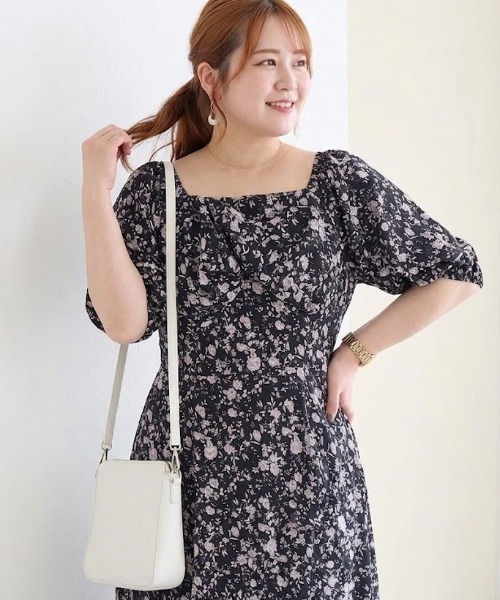 p courge(ピークルジュ)の「カシュクールデザイン バックシャーリング ロングワンピース(ワンピース・レディース・ブラック/アイボリー・LL/4L/3L)」の13枚目の写真