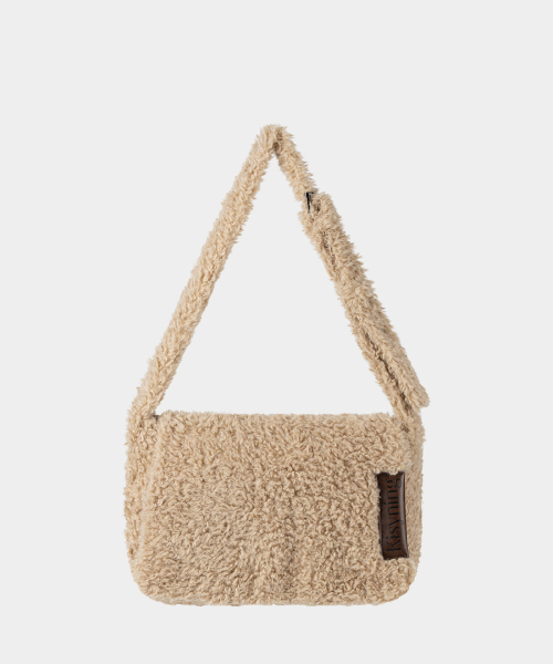 KISYNING(キシニング)の「New Marry Fur Big Bag (Oatmeal Beige)(メッセンジャーバッグ・レディース・その他・FREE)」の1枚目の写真