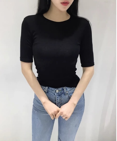 semuse(セミューズ)の「5分袖スリムフィットシンプルTシャツ(Tシャツ/カットソー・レディース・ブラック/ホワイト・FREE)」の8枚目の写真