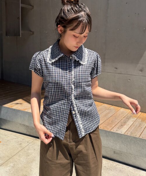 w closet(ダブルクローゼット)の「【セットアップ対応】丸衿チェックシャツ(シャツ/ブラウス・レディース・ネイビー/レッド/ブルー・FREE)」の21枚目の写真