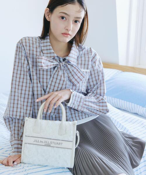 JILL by JILL STUART(ジルバイジルスチュアート)の「フラワーチュールトートバッグ(ショルダーバッグ・レディース・ブルー/ホワイト・FREE)」の16枚目の写真