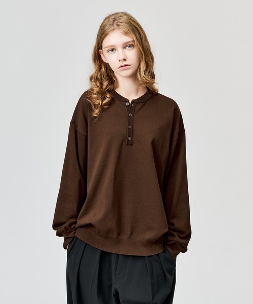 WETTEMPT(ウィテンプト)の「HIGH GAUGE HENRY NECK L/S KNIT / ハイゲージヘンリーネックL/Sニット(ニット/セーター・メンズ・ネイビー/ブラウン/グレー/ブラック・SMALL/MEDIUM/LARGE)」の3枚目の写真