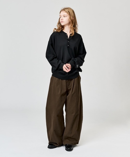 WETTEMPT(ウィテンプト)の「HIGH GAUGE HENRY NECK L/S KNIT / ハイゲージヘンリーネックL/Sニット(ニット/セーター・メンズ・ネイビー/ブラウン/グレー/ブラック・SMALL/MEDIUM/LARGE)」の6枚目の写真