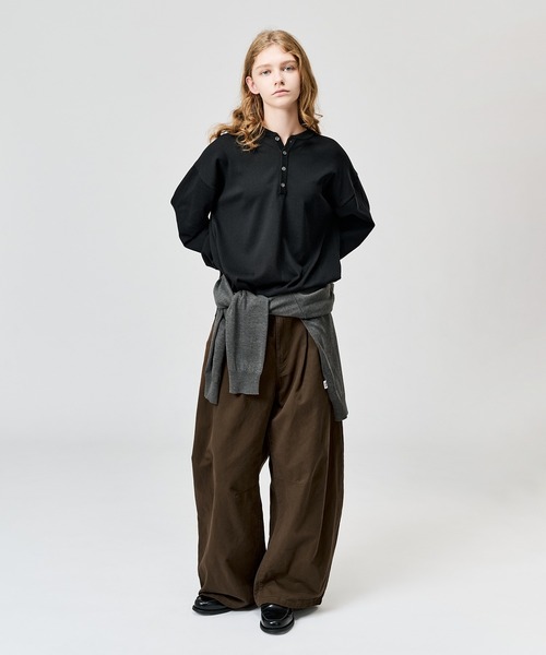 WETTEMPT(ウィテンプト)の「HIGH GAUGE HENRY NECK L/S KNIT / ハイゲージヘンリーネックL/Sニット(ニット/セーター・メンズ・ネイビー/ブラウン/グレー/ブラック・SMALL/MEDIUM/LARGE)」の7枚目の写真