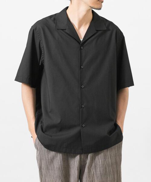 URBAN RESEARCH（アーバンリサーチ）の「TECH BLEND RAYON OPEN COLLAR SHIRTS（シャツ/ブラウス・メンズ・ブラウン/ブラック/ベージュ系その他・LARGE/MEDIUM）」の2枚目の写真
