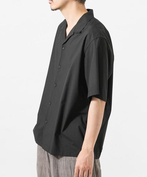 URBAN RESEARCH（アーバンリサーチ）の「TECH BLEND RAYON OPEN COLLAR SHIRTS（シャツ/ブラウス・メンズ・ブラウン/ブラック/ベージュ系その他・LARGE/MEDIUM）」の4枚目の写真