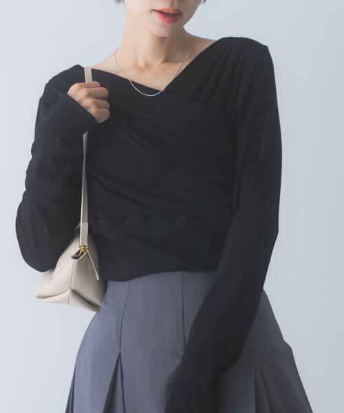 URBAN RESEARCH ROSSO WOMEN(アーバンリサーチ ロッソ)の「シルク混2WAYドレーププルオーバー(Tシャツ/カットソー・レディース・オフホワイト/ブラック/ブラウン系その他・FREE)」の1枚目の写真