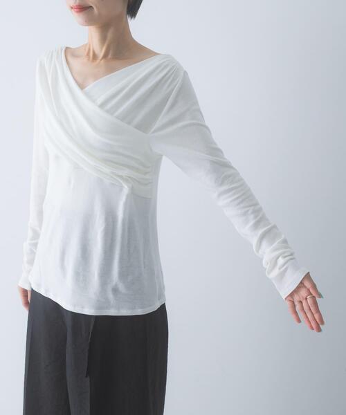 URBAN RESEARCH ROSSO WOMEN(アーバンリサーチ ロッソ)の「シルク混2WAYドレーププルオーバー(Tシャツ/カットソー・レディース・オフホワイト/ブラック/ブラウン系その他・FREE)」の13枚目の写真