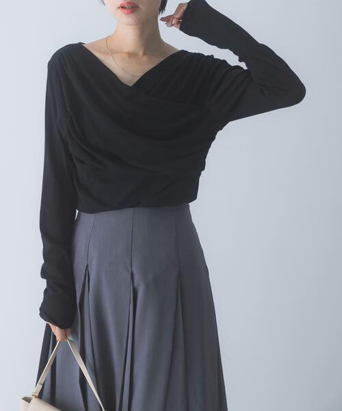 URBAN RESEARCH ROSSO WOMEN(アーバンリサーチ ロッソ)の「シルク混2WAYドレーププルオーバー(Tシャツ/カットソー・レディース・オフホワイト/ブラック/ブラウン系その他・FREE)」の16枚目の写真