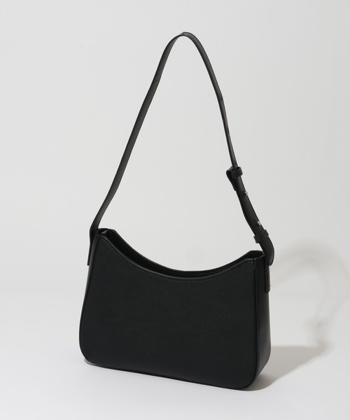 MUCENT(ムセント)の「【MUCENT/ムセント】TERIN METAL LOGO LEATHER HOBO BAG UNISEX/テリン メタル ロゴ レザー ホーボーバッグ ユニセックス(ショルダーバッグ・レディース・ブラック・FREE)」の3枚目の写真