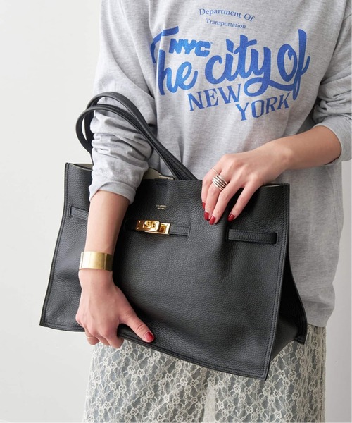 Spick & Span(スピックアンドスパン)の「《新色有り / 追加》VIOLAd’ORO イタリアンWフェイスレザートートバッグ L(トートバッグ・レディース・ブラック/グレー・FREE)」の17枚目の写真