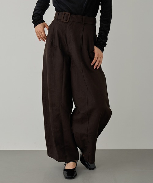 MAGASIN DE MODE Chou Chou（マガジンデモードシュシュ）の「【MAGASIN DE MODE Chou Chou】ベルテッドワイドパンツ SND（その他パンツ・レディース・ダークブラウン/アイボリー・M/S）」の3枚目の写真