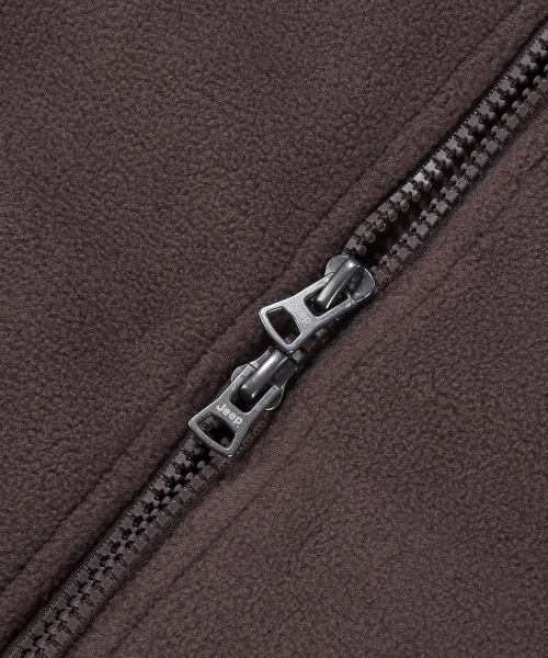 JEEP（ジープ）の「2way ピークロゴ ラウンドネック フリース D/BROWN (JR5TZU192DB)（その他アウター・レディース・その他・SMALL/MEDIUM/LARGE/X-LARGE/2XL）」の6枚目の写真