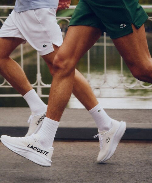 LACOSTE(ラコステ)の「メンズ NEO RUN2 1261 SMA(スニーカー・メンズ・ホワイト・27.0cm/25.0cm/25.5cm/26.0cm/26.5cm/28.0cm/28.5cm)」の1枚目の写真