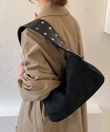 スタッズショルダーバッグ
