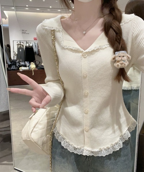 NoBelle(ノベル)の「フリルレースVネックリブニット長袖トップス(ニット/セーター・レディース・ホワイト/グレー・FREE)」の10枚目の写真