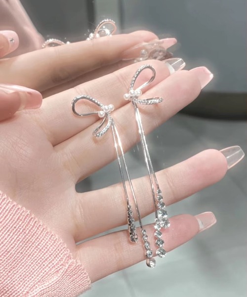 tunee(チュニー)の「【TUNE】ビジューロングピアス(ピアス(両耳用)・レディース・シルバー系その他2/シルバー系その他/シルバー系その他3/シルバー系その他4・FREE)」の12枚目の写真
