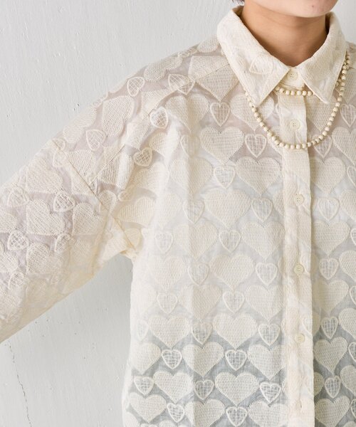 ear PAPILLONNER(イアパピヨネ)の「シアーハートシャツ【SUM1 STYLE】(シャツ/ブラウス・レディース・ホワイト/レモンイエロー・FREE)」の5枚目の写真