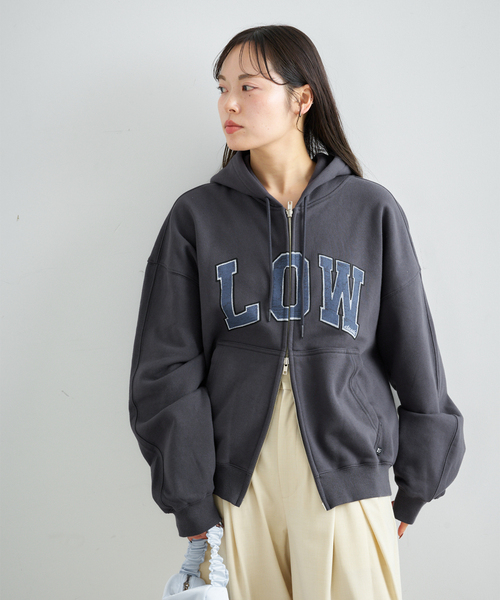 U by SPICK&SPAN(ユーバイスピックアンドスパン)の「《 追加 》 LOW CLASSIC Lc LOW SOFT SWEAT ZIP-UP HOODIE(パーカー・レディース・ブラック系その他/チャコールグレー・MEDIUM)」の21枚目の写真