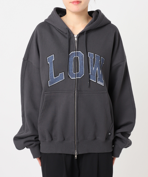 U by SPICK&SPAN(ユーバイスピックアンドスパン)の「《 追加 》 LOW CLASSIC Lc LOW SOFT SWEAT ZIP-UP HOODIE(パーカー・レディース・ブラック系その他/チャコールグレー・MEDIUM)」の5枚目の写真