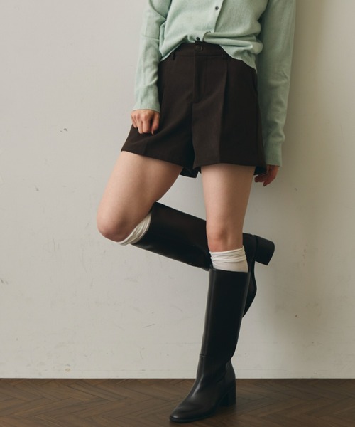 Trish(トリッシュ)の「細コールショートパンツ(その他パンツ・レディース・キャメル/ブラウン/アイボリー・MEDIUM/SMALL)」の22枚目の写真